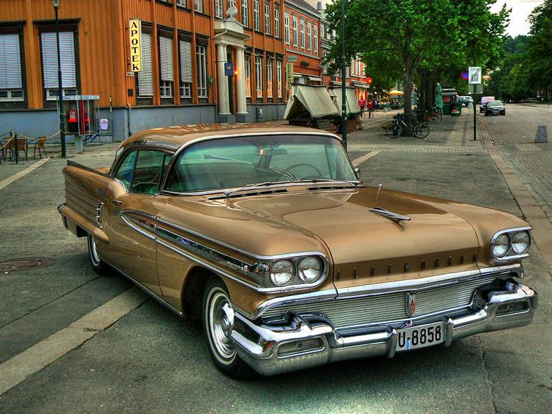 Oldsmobile_eighty-eight_1958