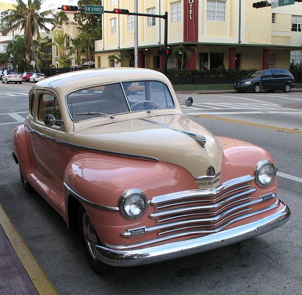 Plymouth_Coupe_1948